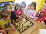 Pečeme koláče ve školce